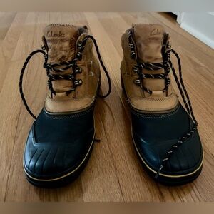 Clarks Men's Two-Tone Black and Tan Boots